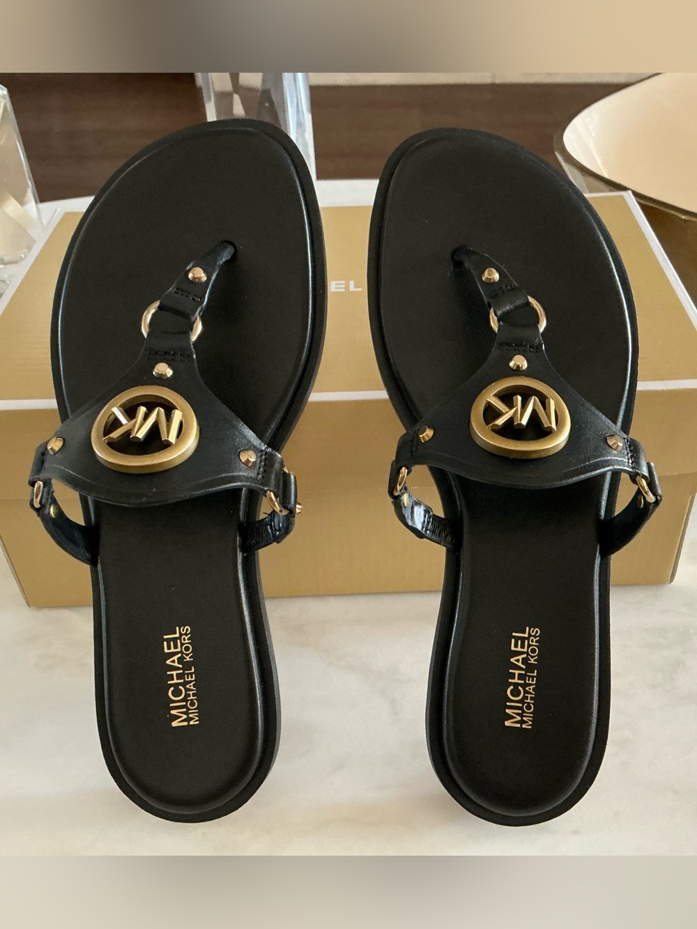 Like New- Michael Kors Black Leather Sandals with Gold MK Emblem Sz 6.5